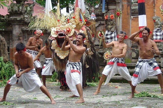 2 Days Best of Bali Famous Tour Packages - Day 1: A Taste of Balinese Culture and Nature