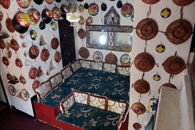 2 Days Harar Tours - Transportation and Group Size