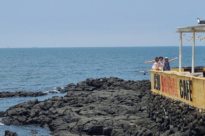 2-days Private Taxi Tour in Jeju Island - The Itinerary Breakdown: What to Expect