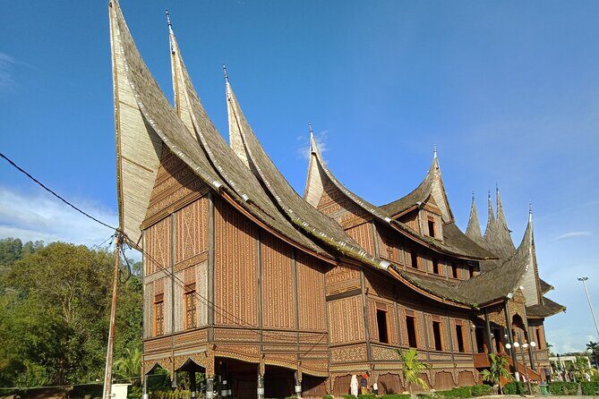 2 Days Private Tour to See Bull Race and Raflesia Arnoldi Flower - Who Is This Tour Perfect For?