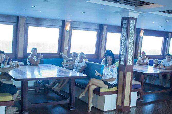 2 Hours Catamaran and Semi Submarine with Snorkeling in Hurghada - What to Expect on the Tour