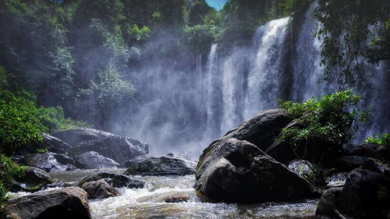 3-Day Angkor Wat & All Major Temples & Kulen Mount Waterfall - Exploring the Temples: A Deep Dive