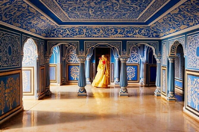 3-Day Private Luxury Golden Triangle Tour By Car - Day 2: The Iconic Taj Mahal & Agra’s Historic Gems