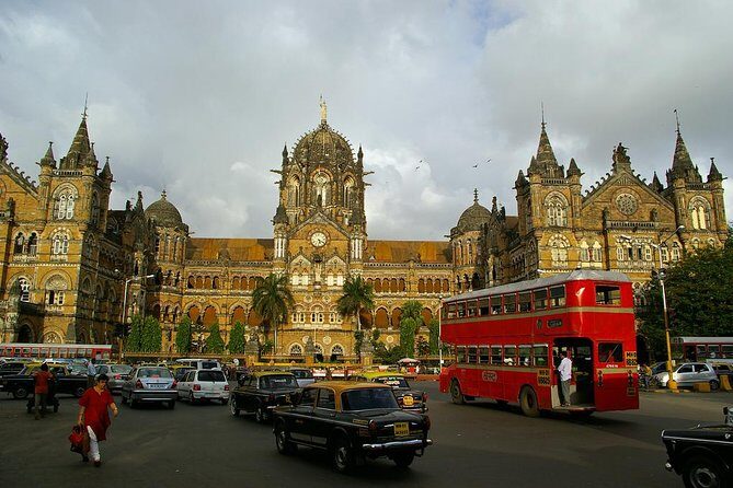 3 Days Complete Mumbai Tour Inclusive of Bollywood Studio Experience - A Deep Dive into the Three-Day Mumbai Experience