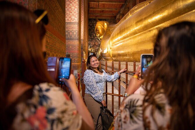 3-Hour Bangkok Walking Tour: Wat Pho and Wat Arun - Transition to the Temple of Dawn: Wat Arun