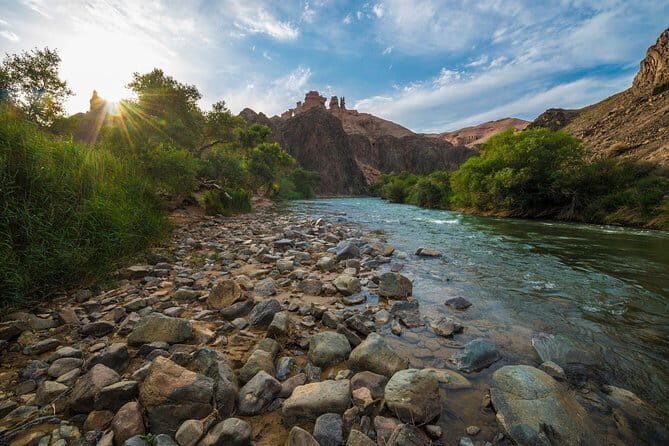 4-Day Altyn Emel Park + Kolsai & Kaindy Lakes + Charyn Canyon jeep-tour - Exploring the Itinerary in Detail