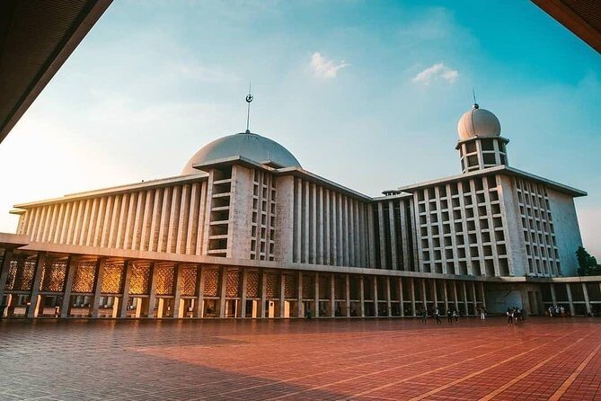 4 Hours Jakarta Private City Tour - (Most Tourist Attractions) - Practical Considerations and Tips