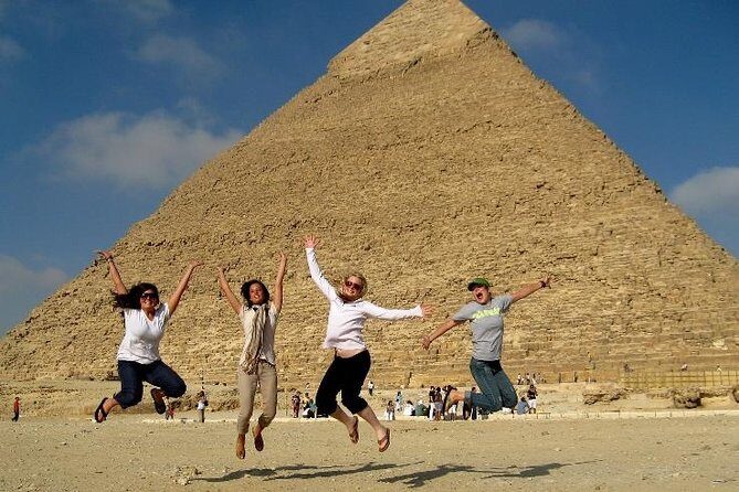 4-Hours Private Guided Tour to Giza Pyramids, Sphinx and The Valley Temple - The Experience You Can Expect