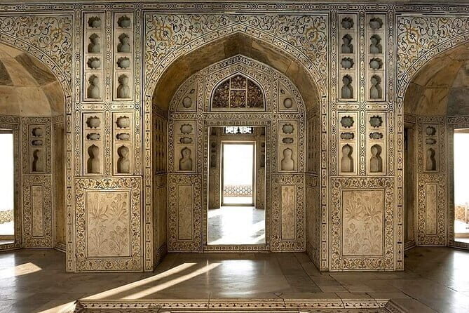 5-Day Golden Triangle Delhi Agra Jaipur Tour with Leopard Safari - What Makes This Tour Stand Out