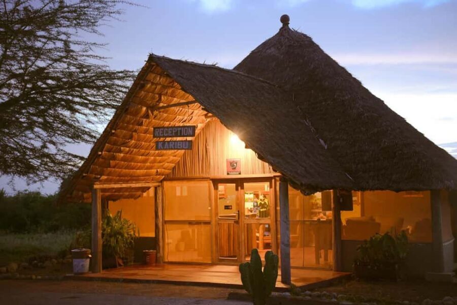 5 Days of Adventure Discover Africa's Wildlife & Landscapes - Why This Tour Offers Good Value
