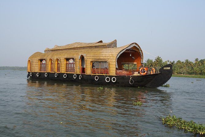 5 Days Private Kerala Tour with Houseboat by Sanguine Holidays - Day 3: Wildlife and Nature at Periyar