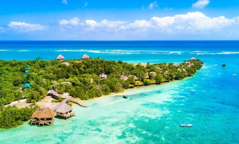 7 Days Kenya Wildlife Safari and Diani Beach Safari - The Transition to Tsavo East & Beach Bliss