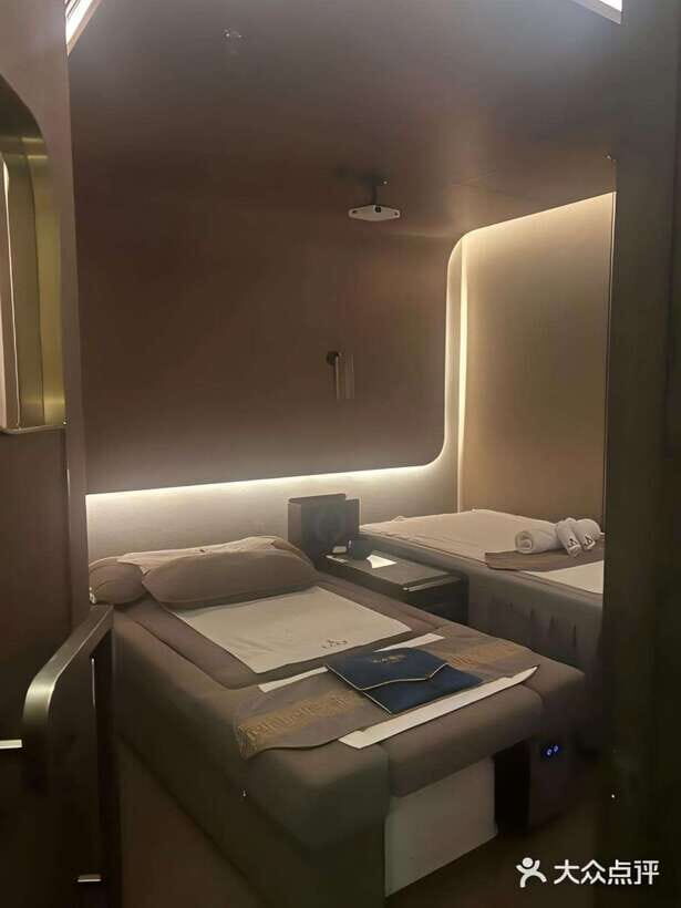 90-minute foot bath massage - The Itinerary and Locations