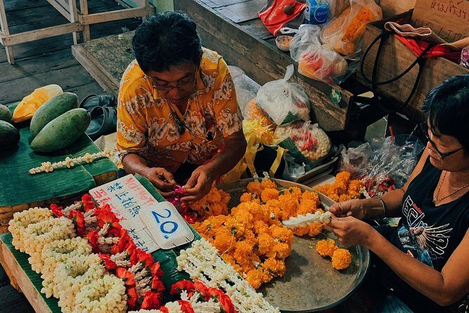 A night at the market - Deep Dive into the Experience