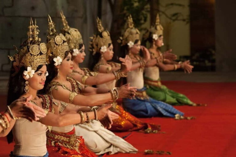 A Night To Remember: Apsara Dance Show with Buffet Dinner - Why This Tour Works