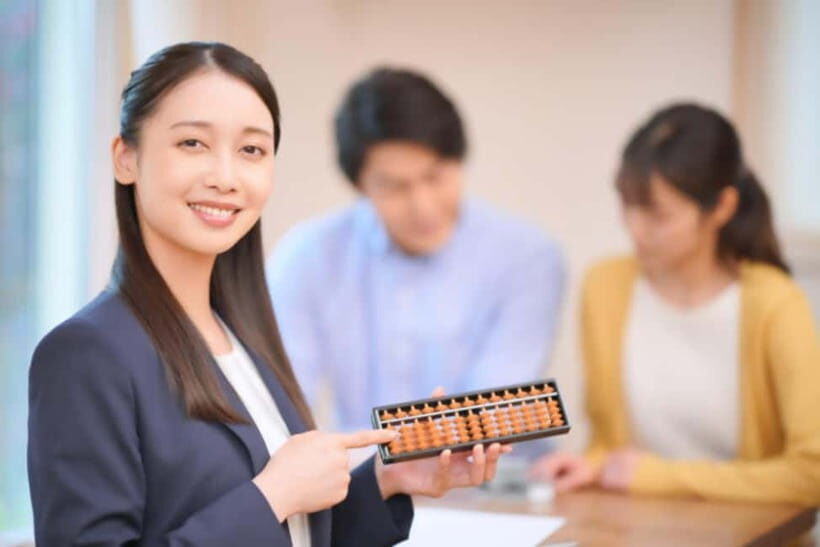 Abacus & Calligraphy Experience Near Hiroshima Peace Park - Who Will Love This Experience?