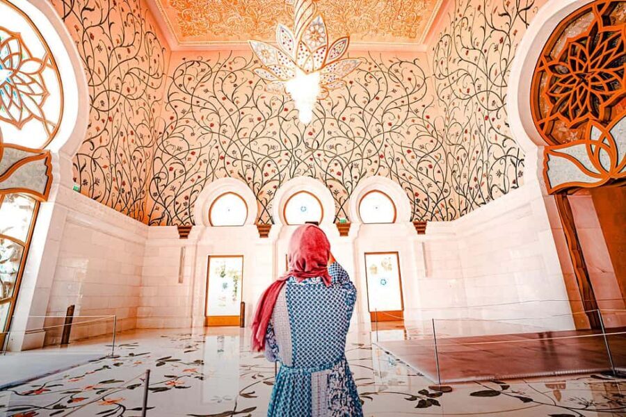 Abu Dhabi: City Tour with Sheikh Zayed Grand Mosque and More - Who Should Consider This Tour?