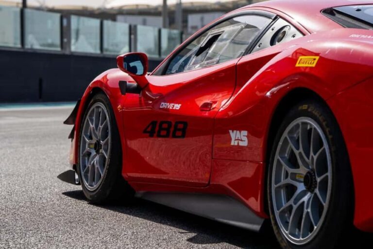 Abu Dhabi: Yas Marina Circuit Ferrari 488 Challenge - The Drive: What You Can Expect