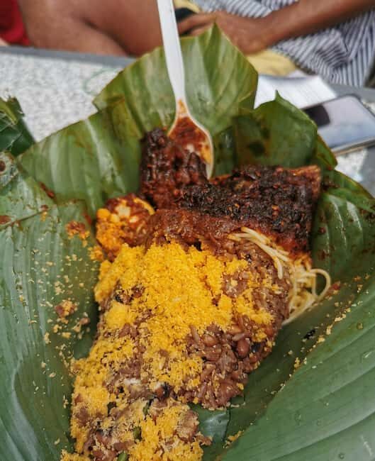 Accra Central: Street Food Walking Tour with Akosua Serwaa - Key Points