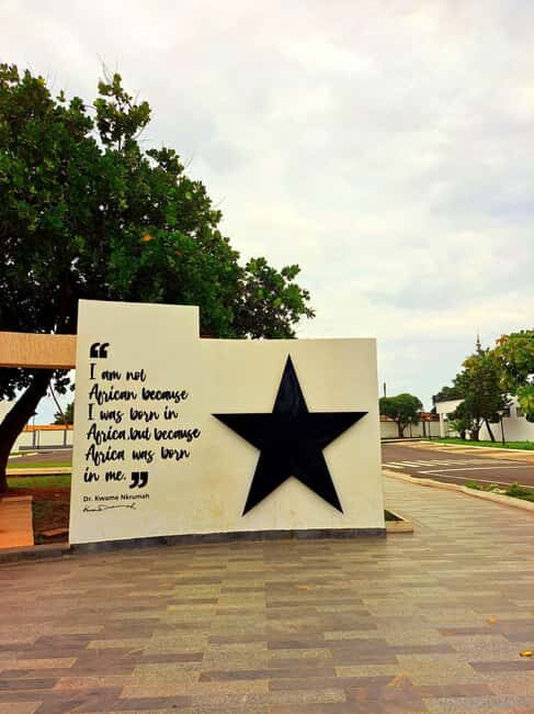 Accra: City Highlights Half-day Guided Tour with Transfers - What To Expect From the Tour