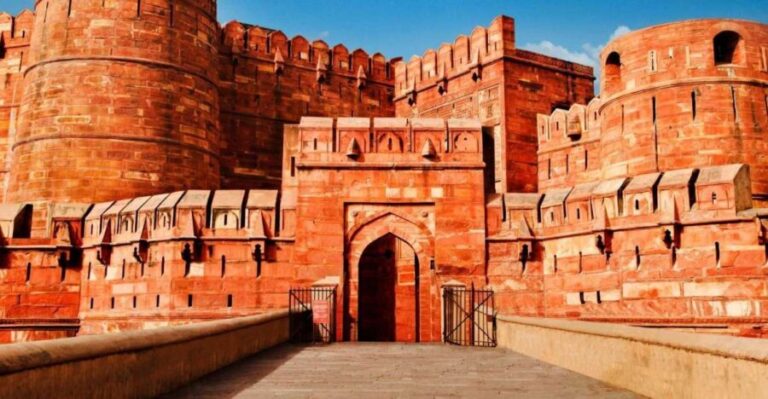 Agra: Agra Fort Skip-the-line ticket with Full Guided Tour - The Guides: Knowledgeable but Variable