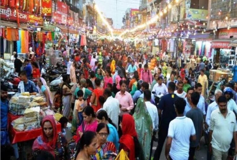 Agra : Private Spice Market Tour with guide And Driver - Visiting the Mankameshwar Temple