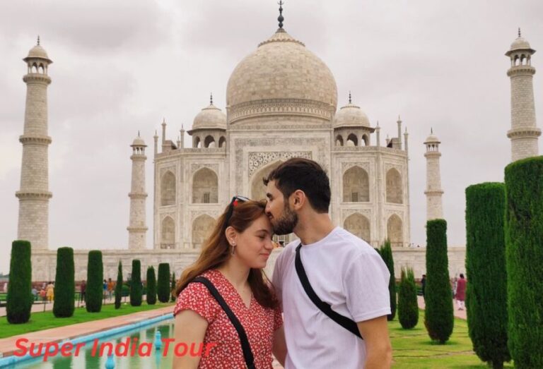 Agra: Private Taj Mahal and Agra Day Tour with Transfer - What the Reviews Say