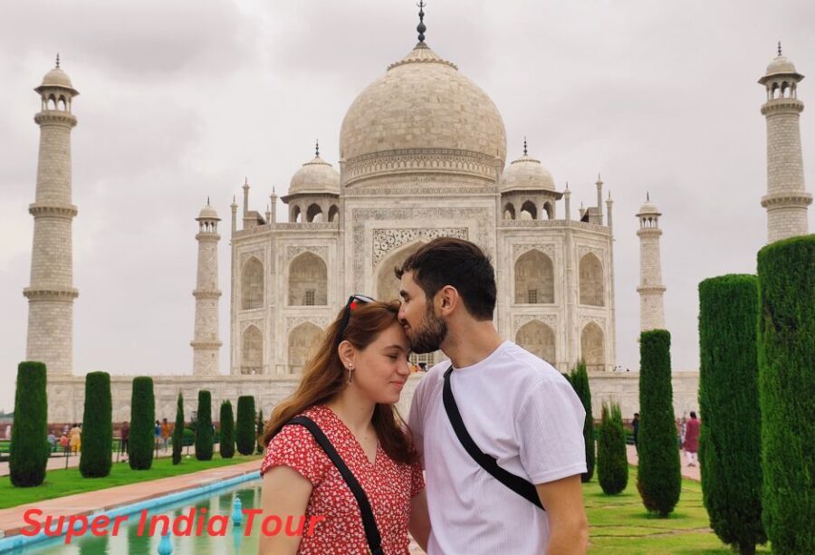 Agra: Private Taj Mahal and Agra Day Tour with Transfer - What the Reviews Say
