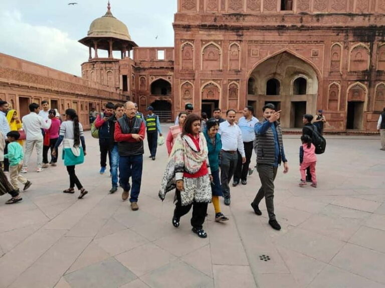 Agra: Skip-The-Line Taj Mahal & Agra Private Tour By Car - What Travelers Say
