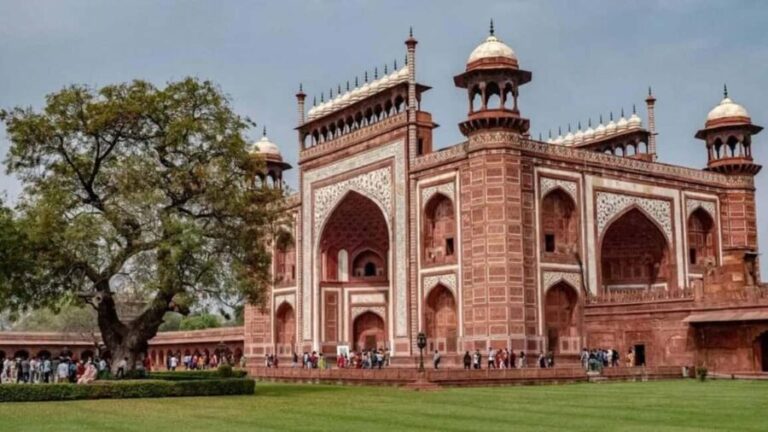 Agra: Skip-the-Line Taj Mahal and Mausoleum Tour - Analyzing the Value