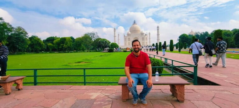 Agra: Skip-the-Line Taj Mahal Sunrise Tour w/Fatehpur Sikri - Exploring Fatehpur Sikri