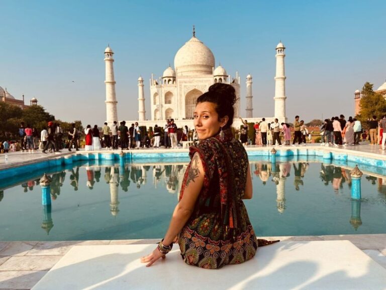 Agra: Taj Mahal and Mausoleum Guided Tour with Skip-the-Line - What Makes This Tour Stand Out?