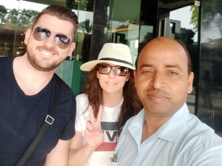Agra: Taj Mahal and Mausoleum Tour with guide - The Value of Guided Tours at the Taj Mahal
