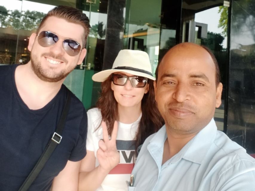 Agra: Taj Mahal and Mausoleum Tour with guide - The Value of Guided Tours at the Taj Mahal
