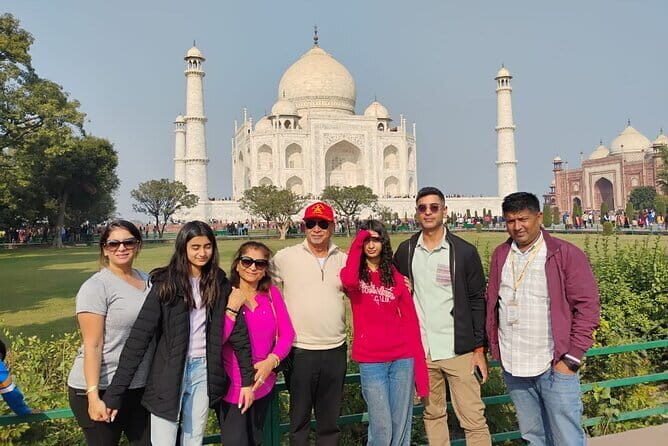 Agra: Taj Mahal Express visits with english speaking guide - An In-Depth Look at the Tour Experience
