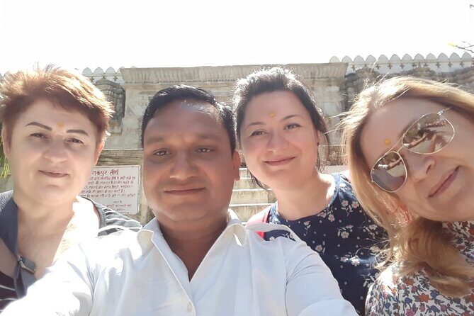 Agra: Taj Mahal with Mausoleum Skip the Line tickets & guide - FAQ