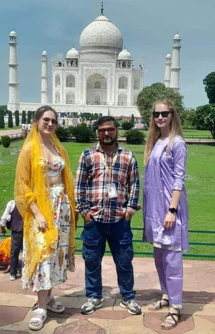 Agra: Taj Mahal with Mausoleum Skip-The-Line Tickets - Guide and Extras