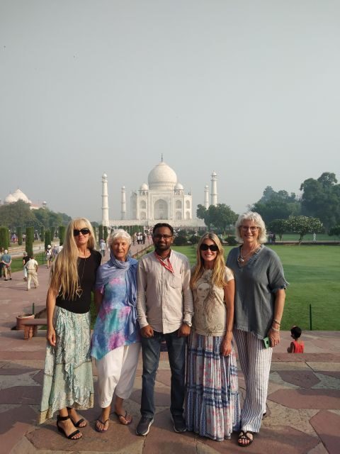All Inclusive Taj Mahal Day Tour by Fastest Train From Delhi - Arrival and the Landmark Highlights