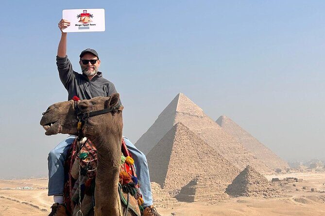 All Inclusive Tour Pyramids of Giza , Sphinx and Lunch - Stop 1: Pyramids of Giza and the Great Pyramid