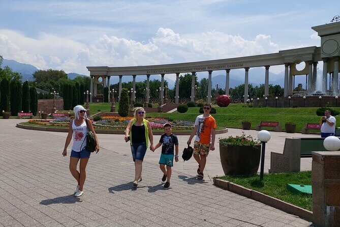 Almaty city tour. Shymbulak, Koktobe, Green market, Park 28 Panfilov's guardsmen - Authentic Market Experience