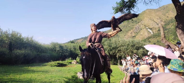 Almaty: Falconry show and Big Almaty Gorge - The Falconry Show: A Feathered Spectacle
