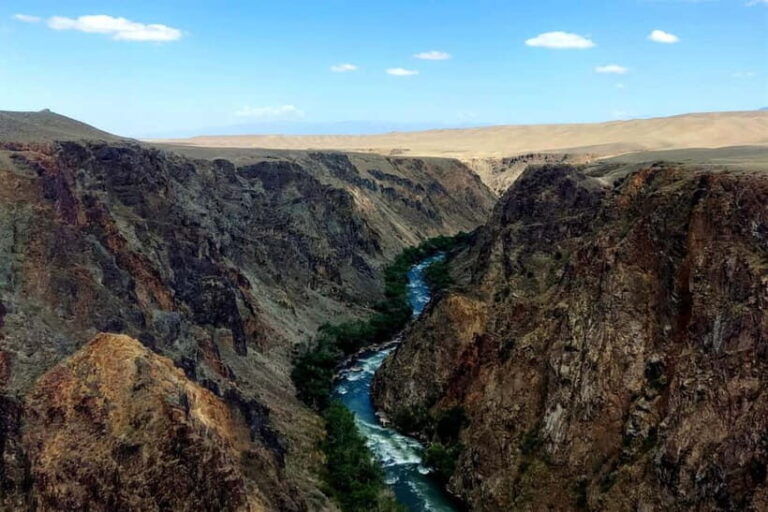Almaty: Kolsai and Kaindy Lakes & Black Canyon Full-Day Trip - Transportation and Group Size