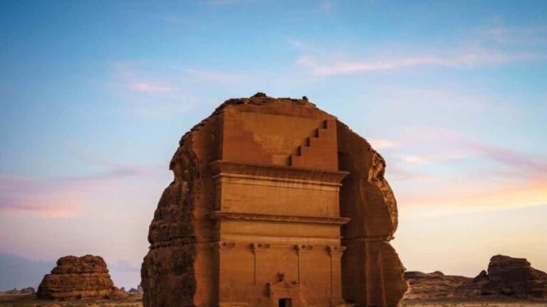 AlUla Full Day Private Tour Discover A Journey Through Time - Who This Tour Is Best For