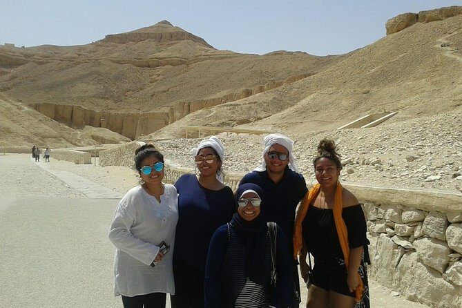 Amazing Luxor East and West Bank Guided Tour with Lunch From Luxor Airport/Hotel - What Makes This Tour Stand Out?