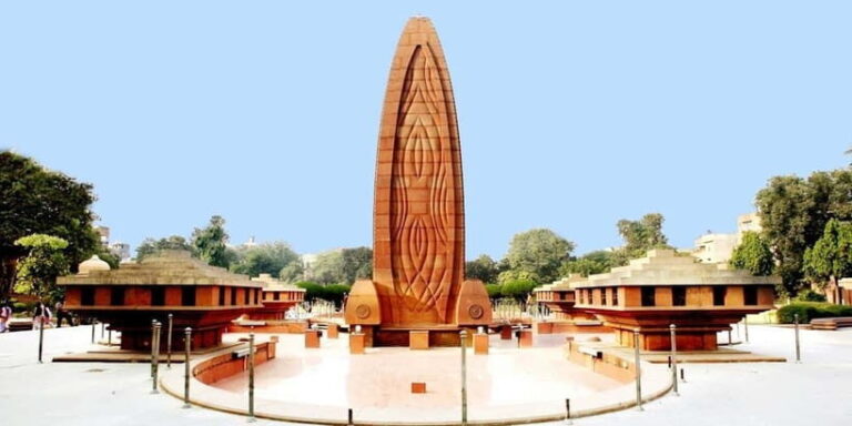 Amritsar Wonders with Wagah Border Ceremony - What Makes the Tour Stand Out