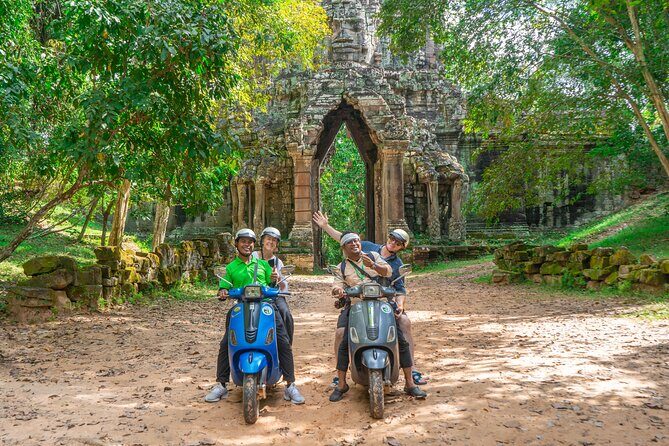 Angkor Adventure Vespa Tour - Inclusive local snacks & Lunch - Itinerary Breakdown