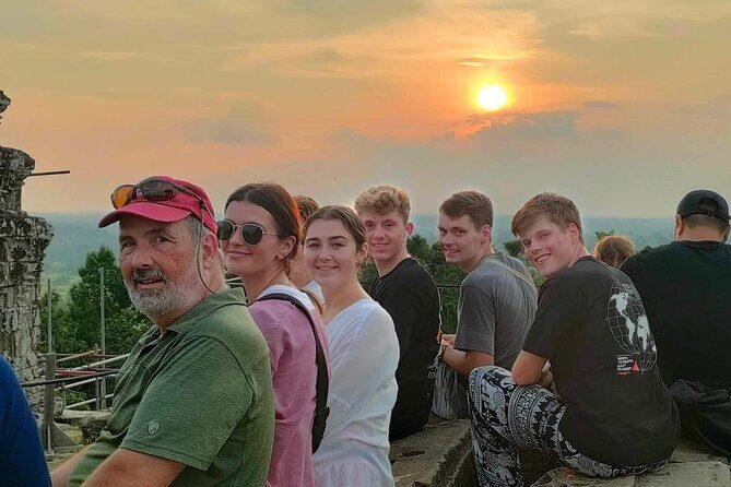 Angkor Wat full Day 'Small Group with sunset & Tour Guide - The Value for Money