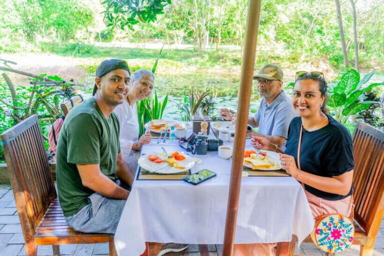 Angkor Wat: Sunrise Jeep Tour with Breakfast and Lunch - What’s Included and What to Keep in Mind