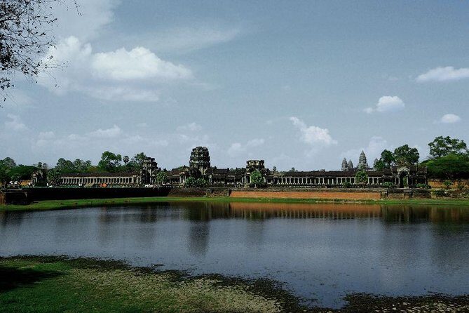 Angkor Wat Sunset Tour - Authenticity and Visitor Feedback