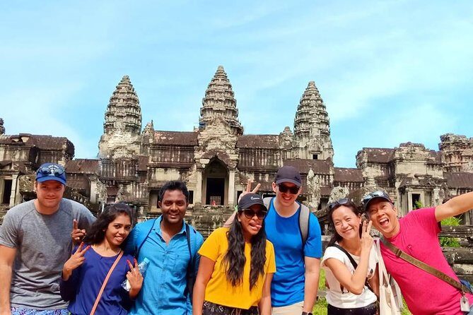 Angkor Wat Temples Tour with Entrance Ticket and Lunch - The Fortified City of Angkor Thom